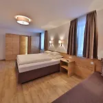 Szálloda Garni Fiegl Sölden