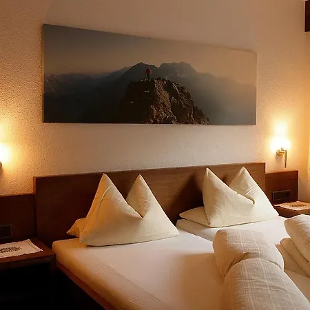 Garni Fiegl Hotel 3*