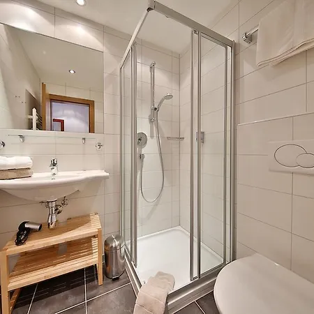 Hotel Garni Fiegl 3*